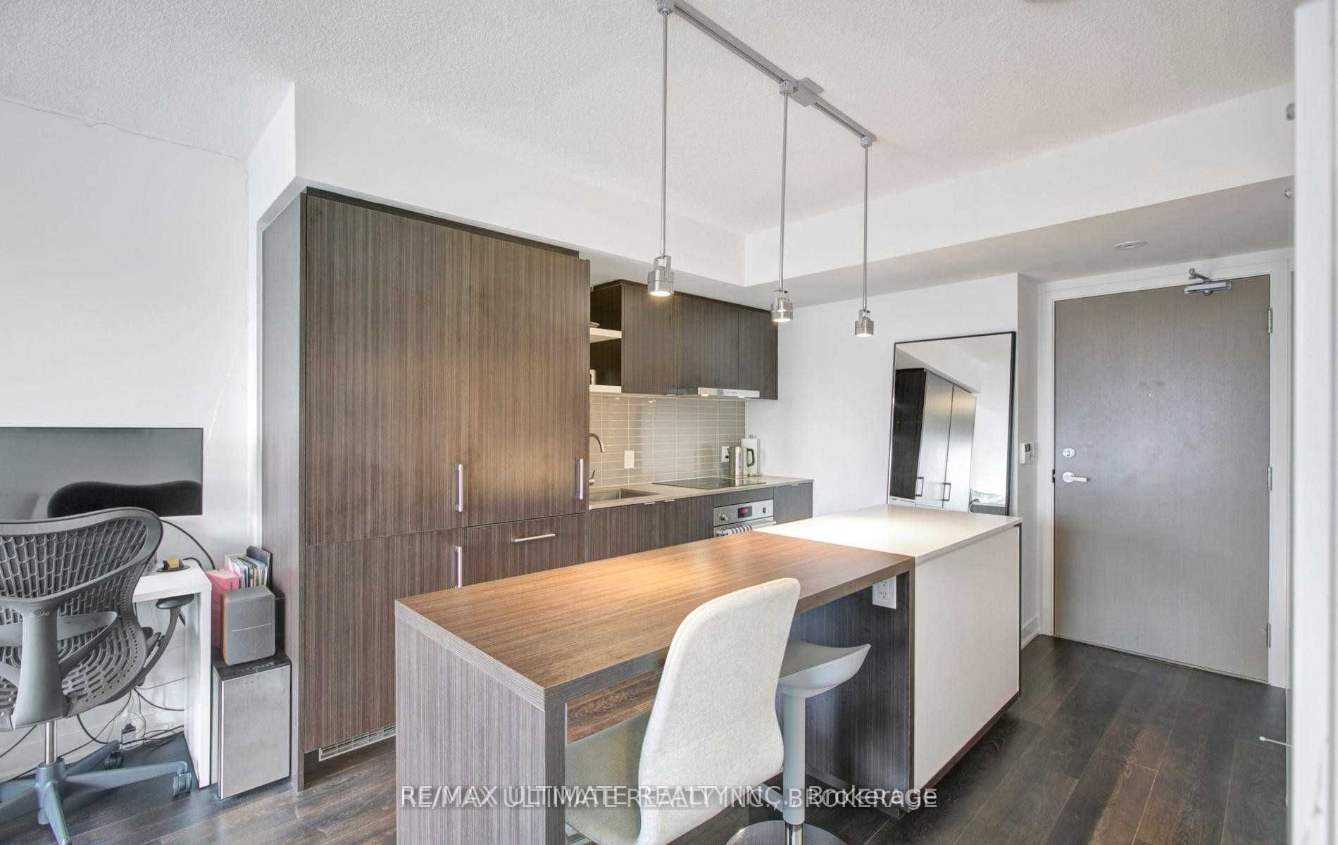 Additional image 4 of 4203-88 Harbour Street, Toronto, ON, M5J 0C3