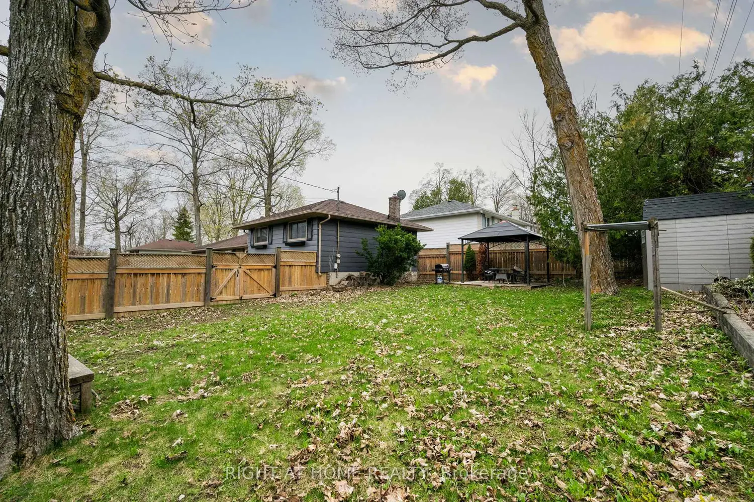 Additional image 14 of 323 Lindan Avenue
