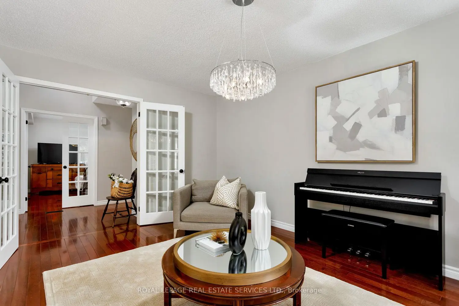 Additional image 9 of 2006 Glenada Crescent 7