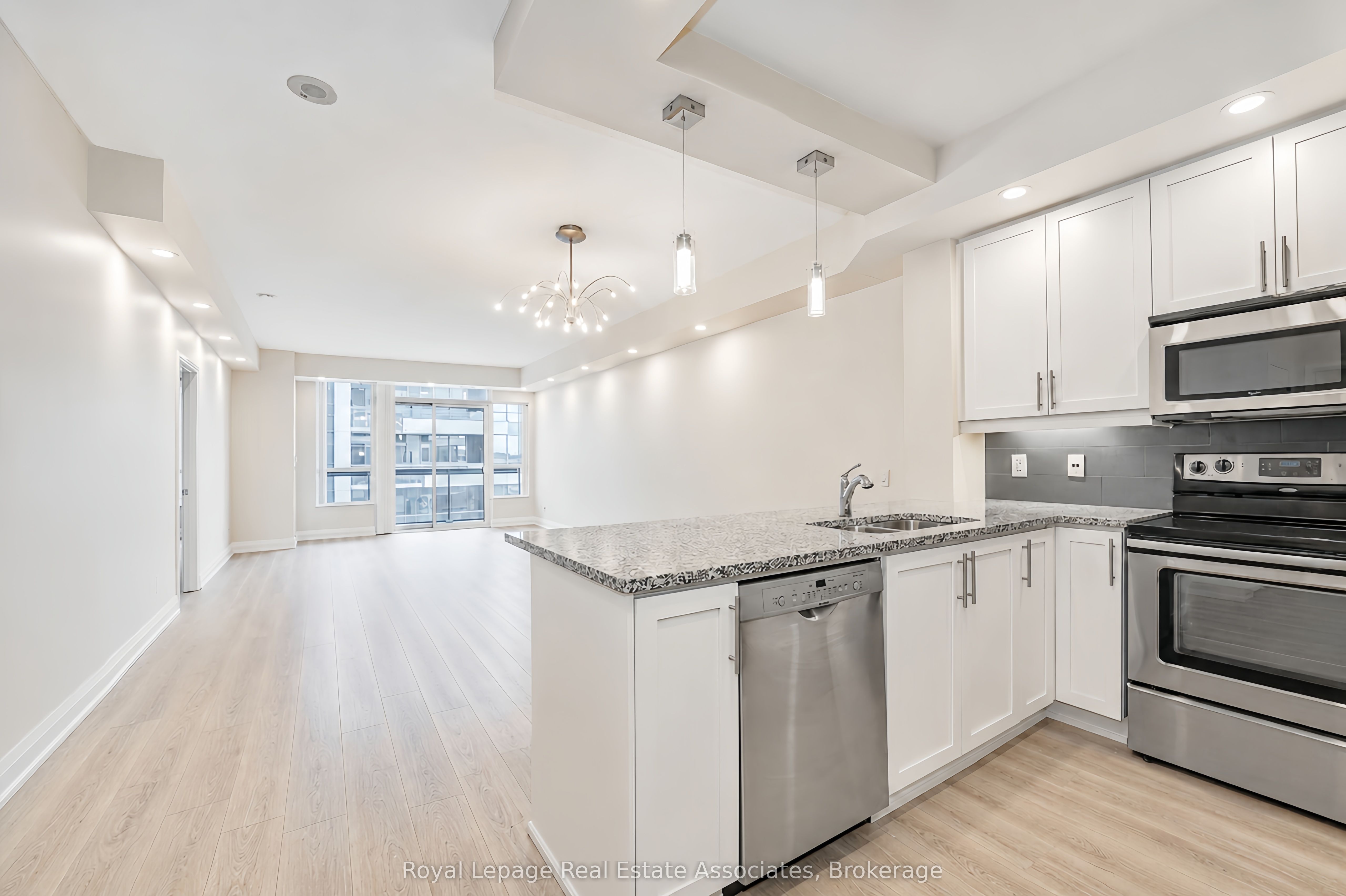 Additional image 4 of 308-1 Hurontario Street, Mississauga, ON, L5G 0A3