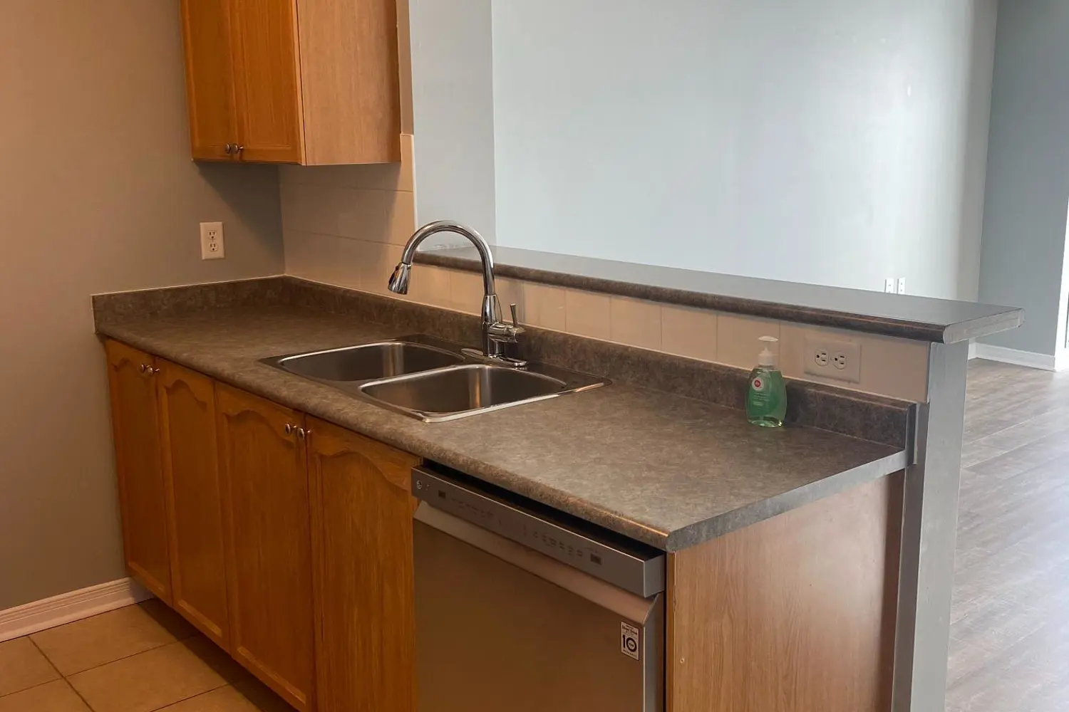 Additional image 7 of 22 Olive Avenue 1201