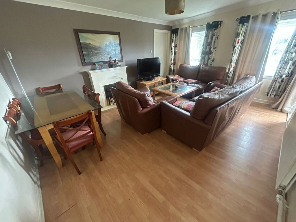 Additional image 3 of 4 bed flat to rentChapelle Crescent, Tillicoultry, Clackmannanshire FK13