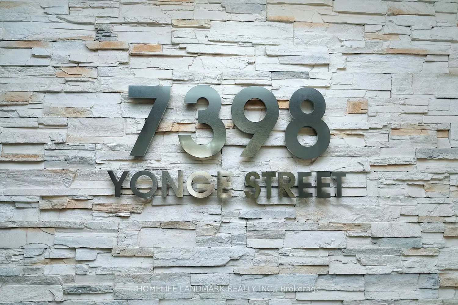 Additional image 12 of 7398 Yonge Street 106