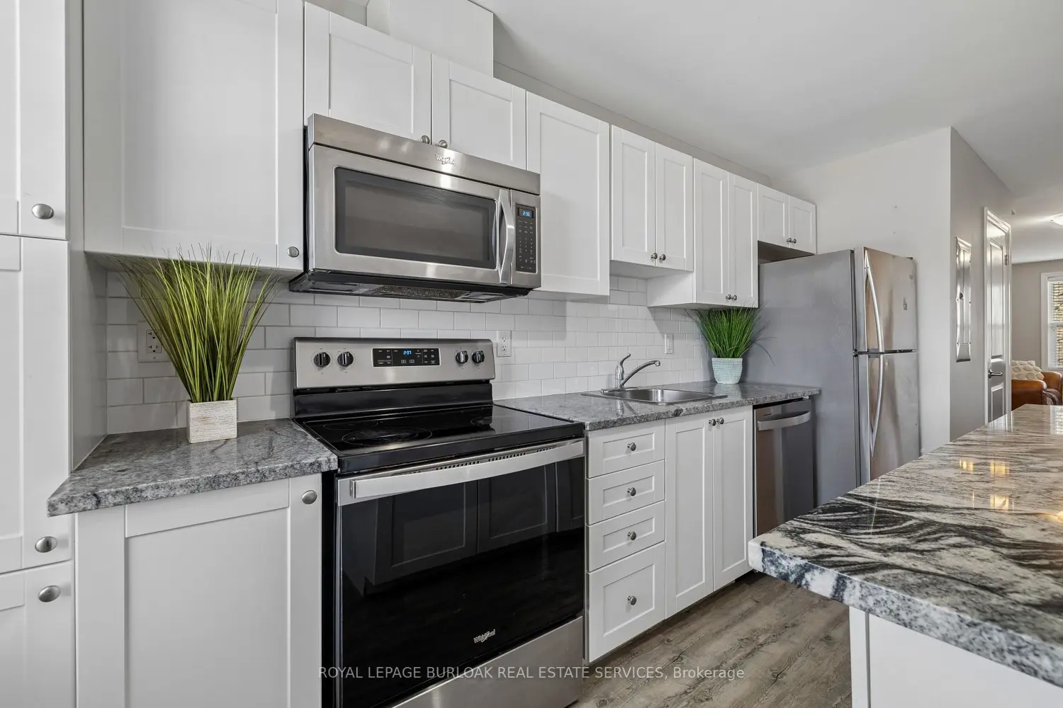 807 Gordon Street 7 photo 3