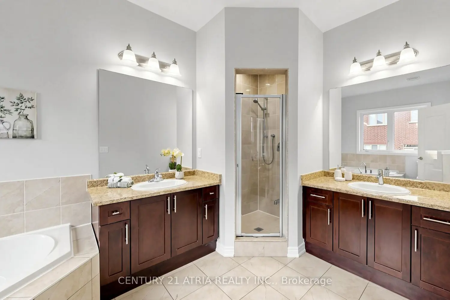 Additional image 11 of 37 Capreol Avenue