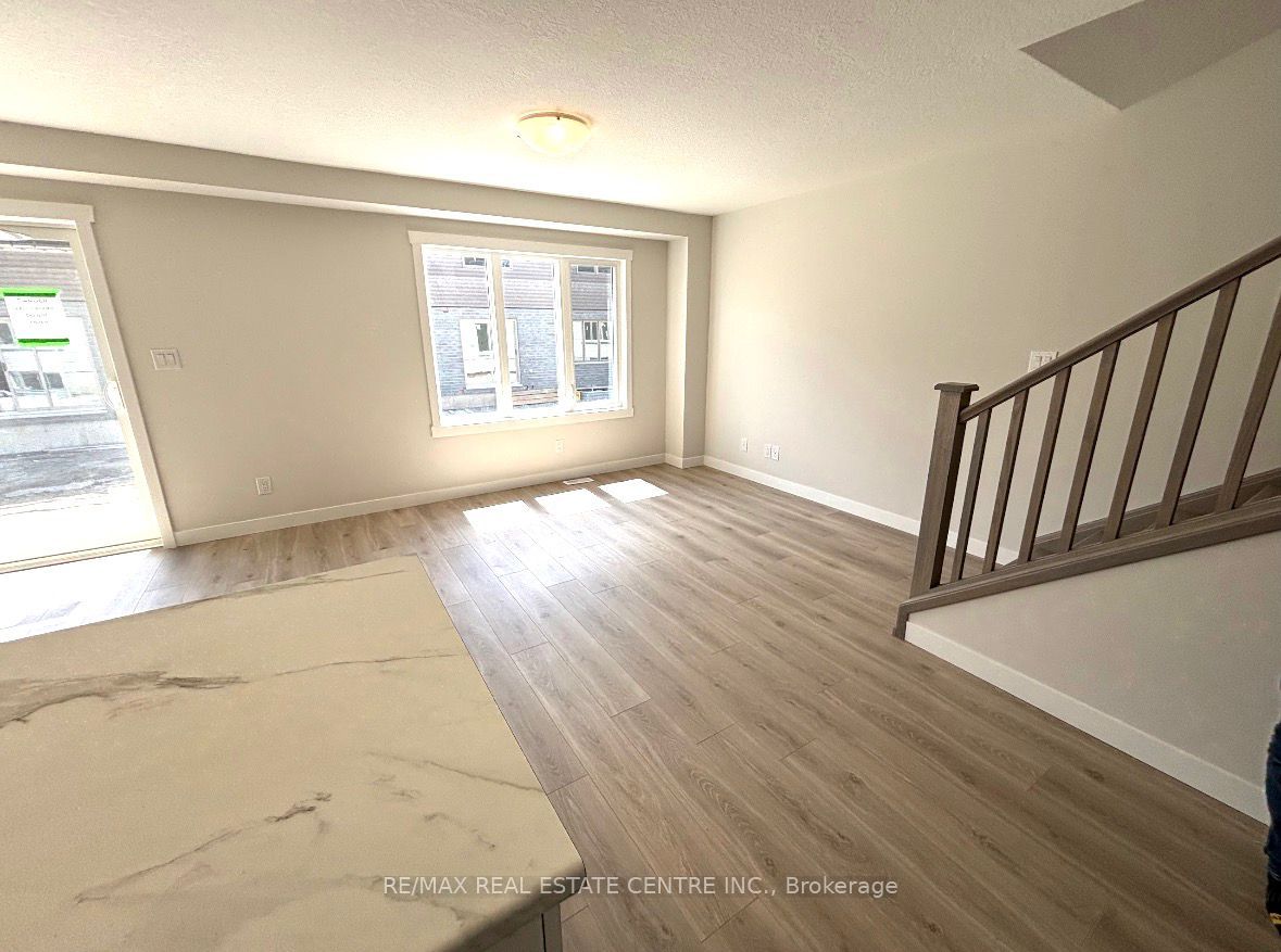Additional image 5 of 33 Strath Crescent, Springwater, ON, L0L 1P0