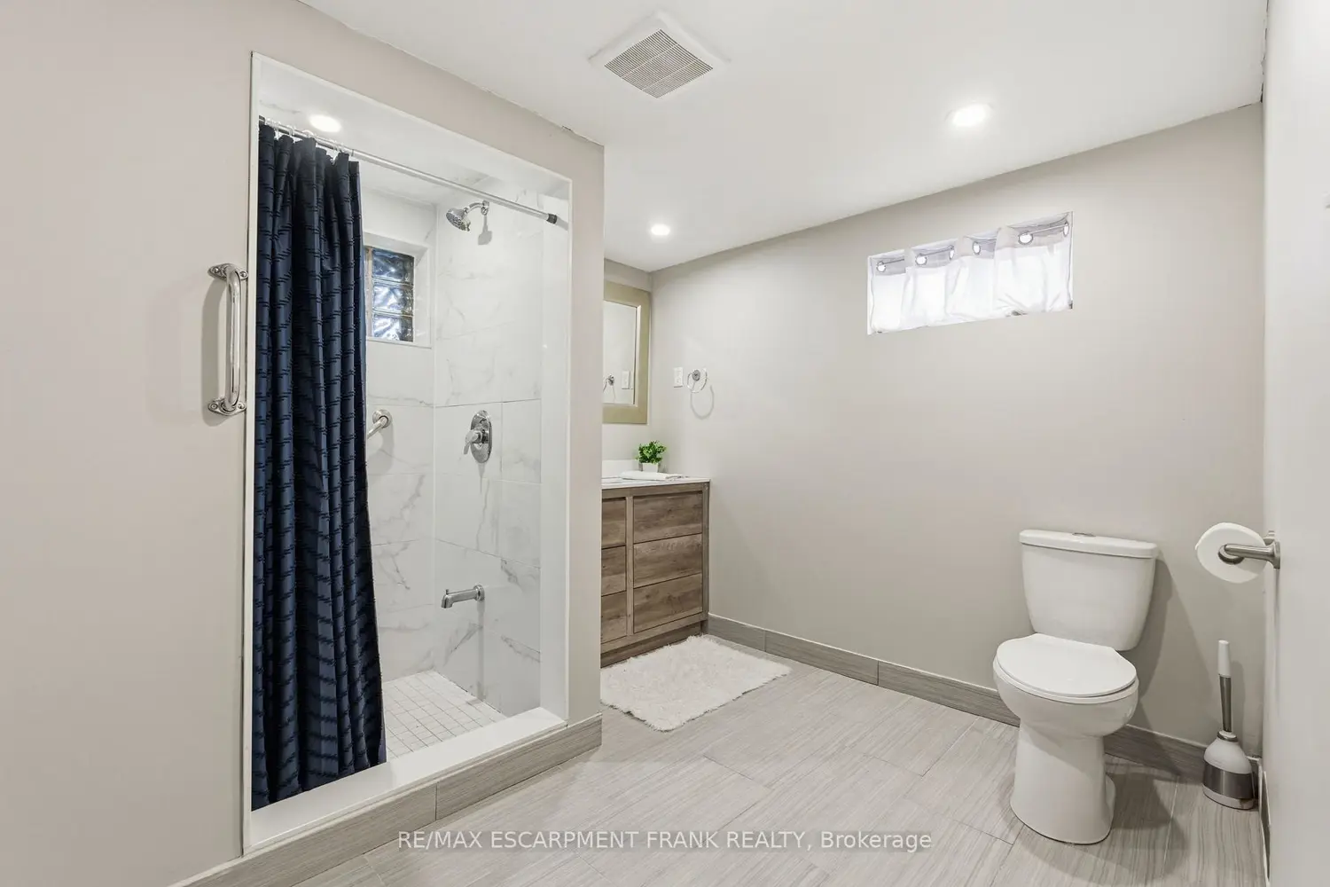 Additional image 18 of 352 East 28Th Street