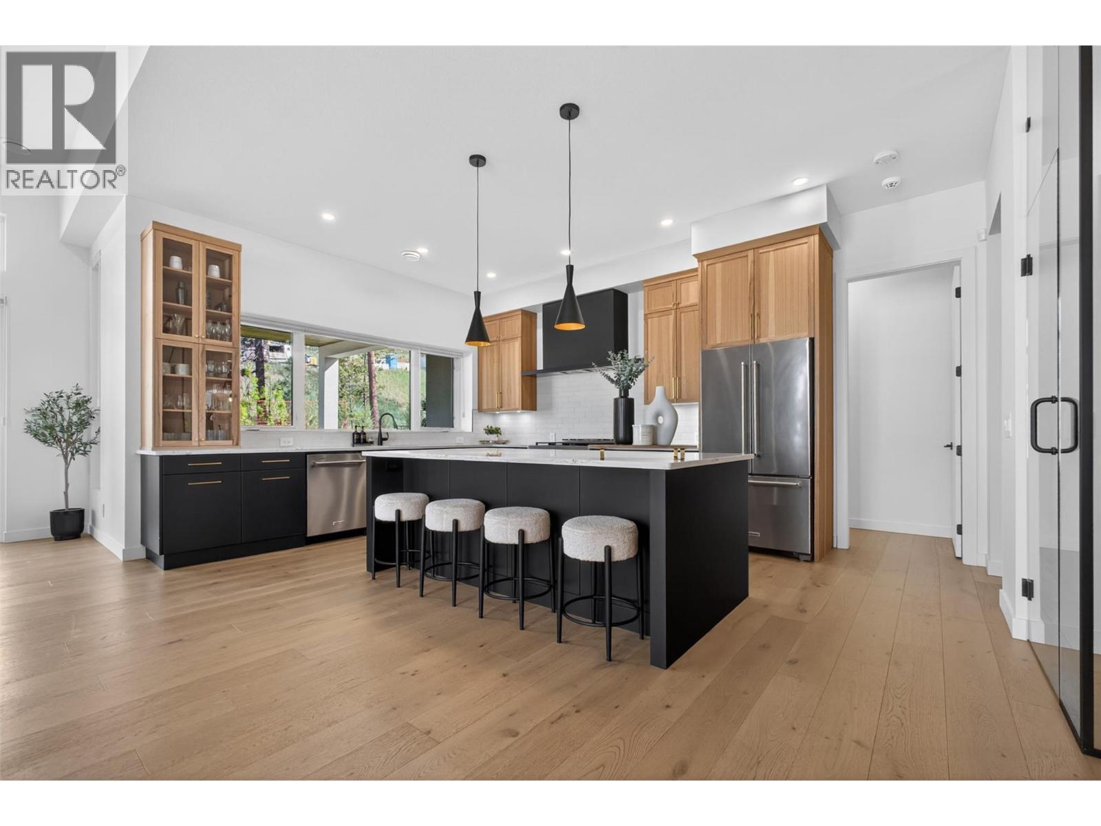 Additional image 5 of 10255 Beacon Hill Drive, Lake Country, BC, V4V0A9