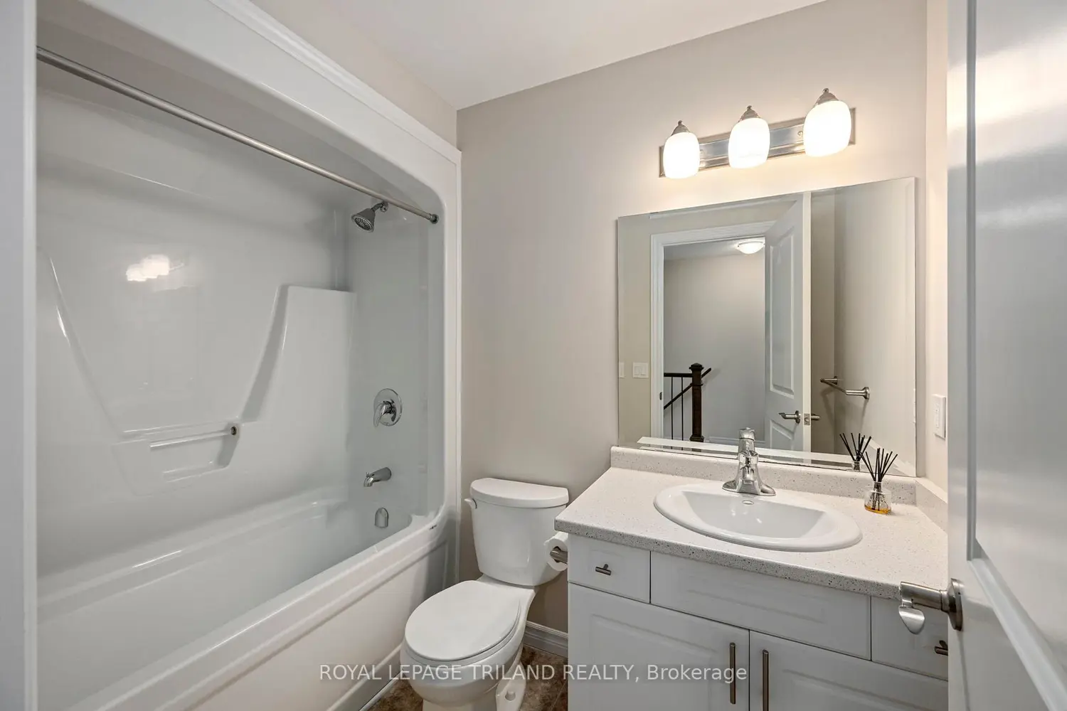 Additional image 14 of 1061 Eagletrace Drive 71