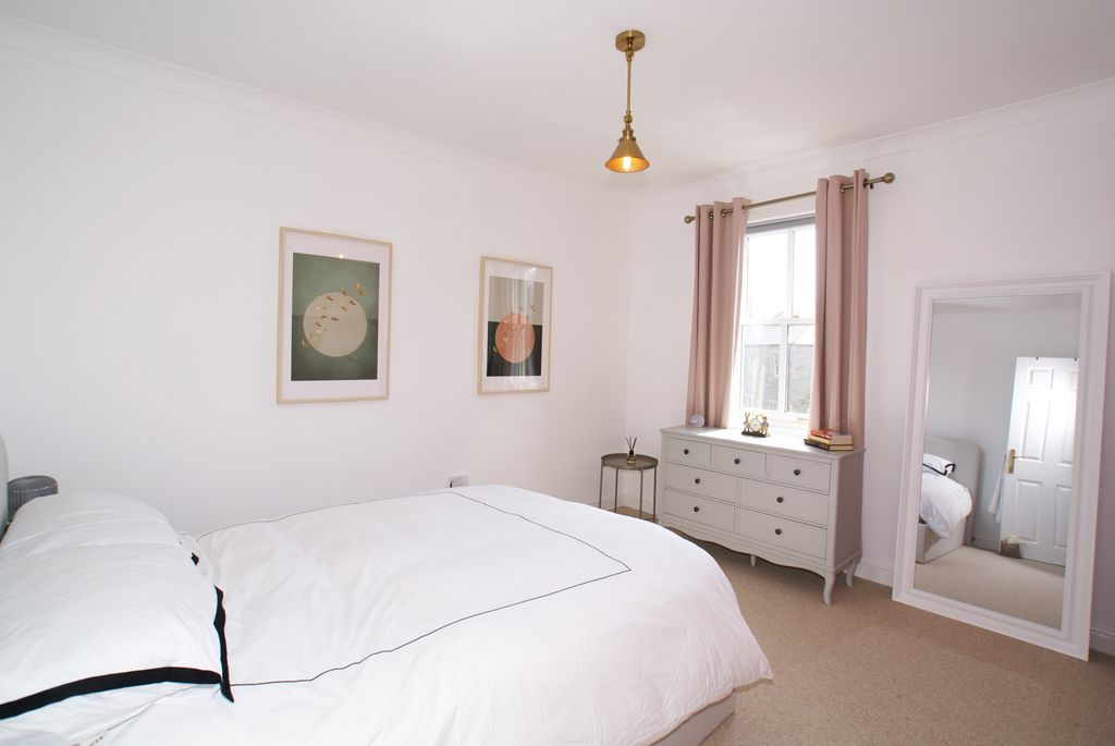 Additional image 13 of 3 bed town house to rentMalthouse Lane, Ashover, Chesterfield S45