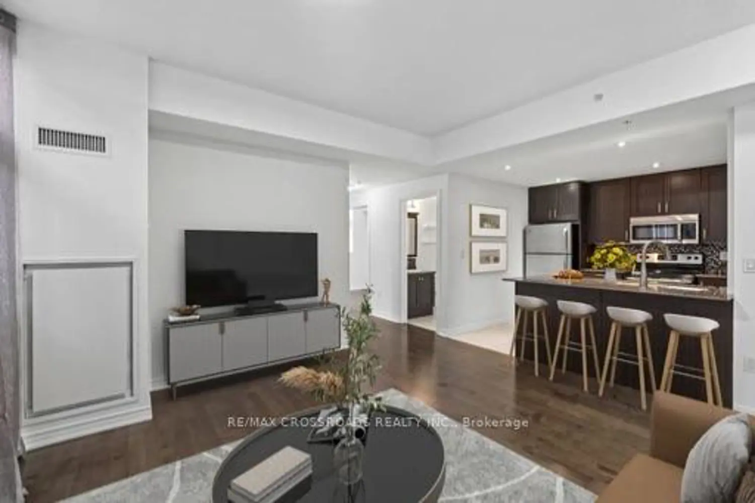 Additional image 5 of 427 Aberdeen Avenue 201