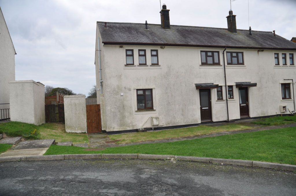 3 bed semi-detached house to rentTrem Cymyran, Caergeiliog, Holyhead LL65