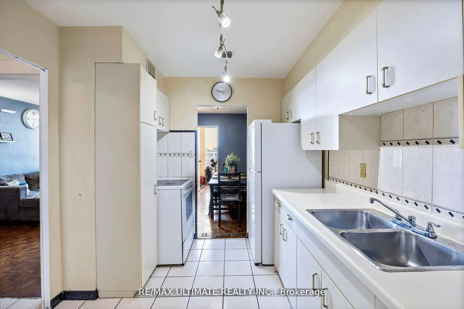Additional image 11 of 85 Emmett Avenue 1807