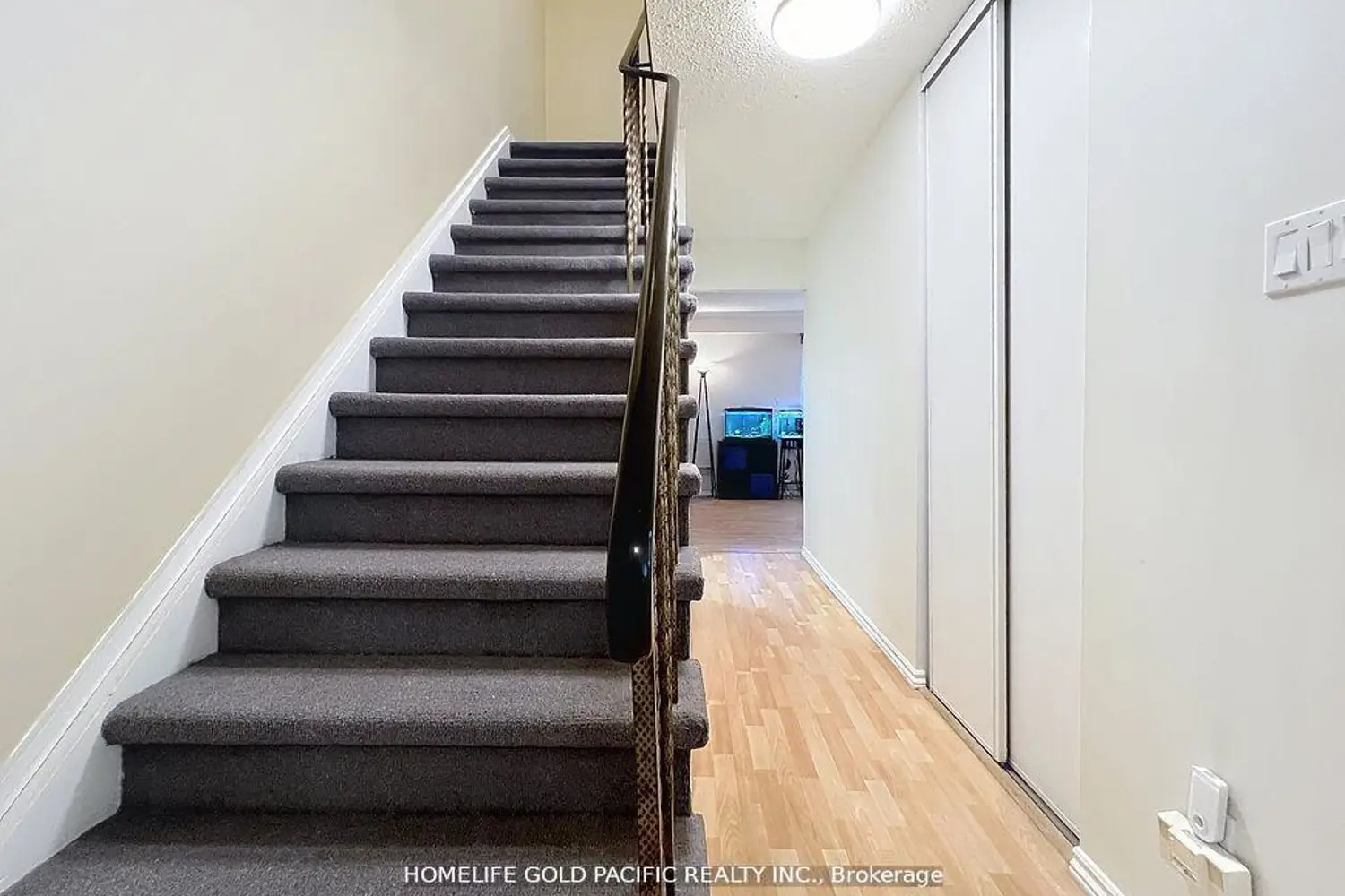 Additional image 19 of 42 Stonehill Court 11