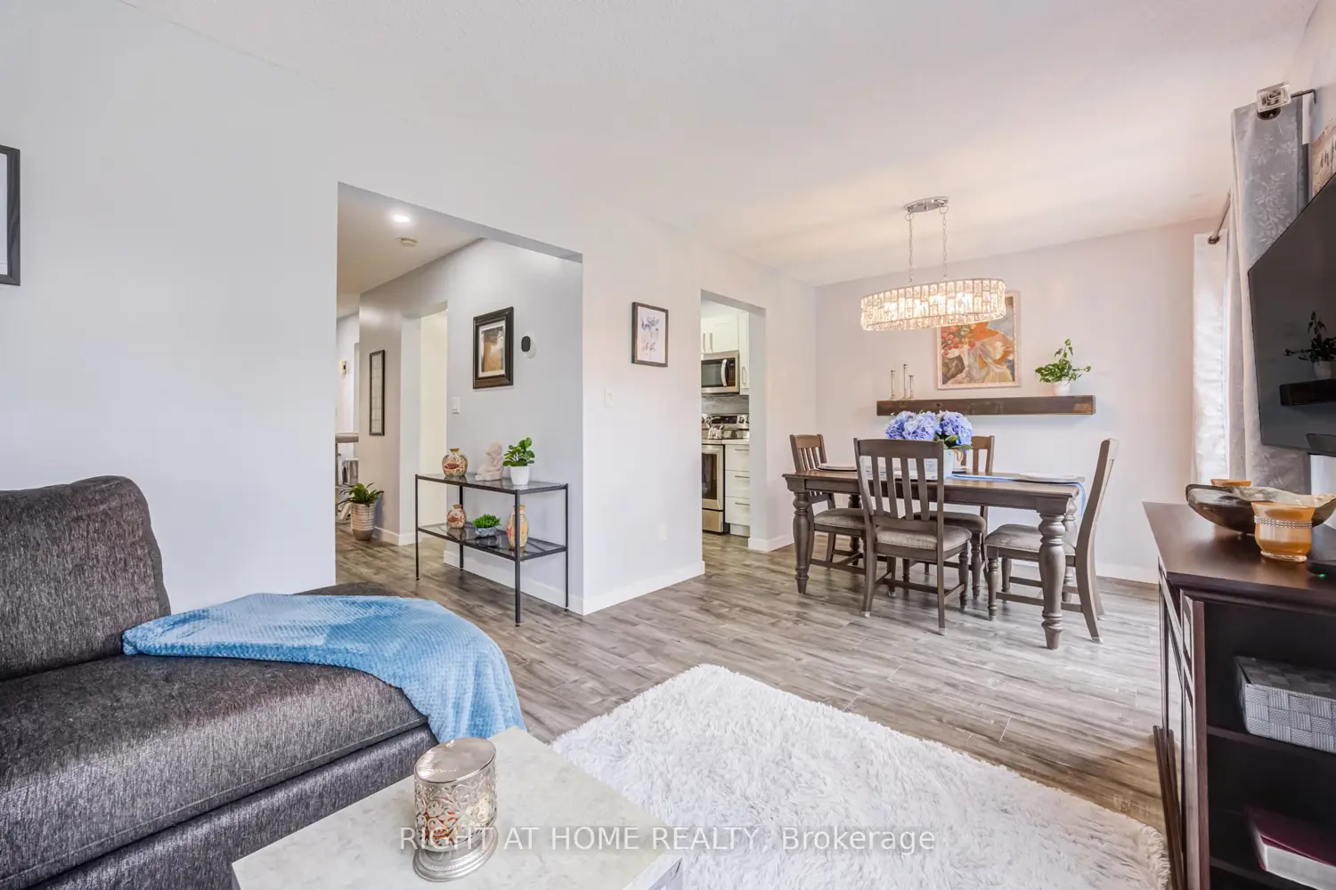 Additional image 8 of 747 Elderberry Drive