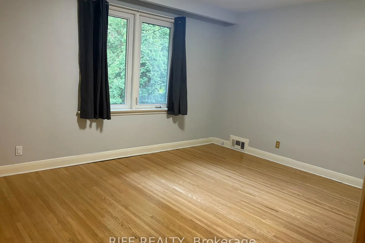 Additional image 5 of 67 Munro Boulevard