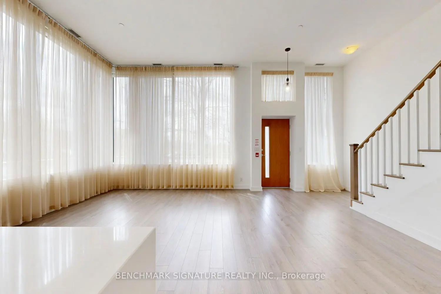 Additional image 7 of 6 Parkwood Avenue Th106
