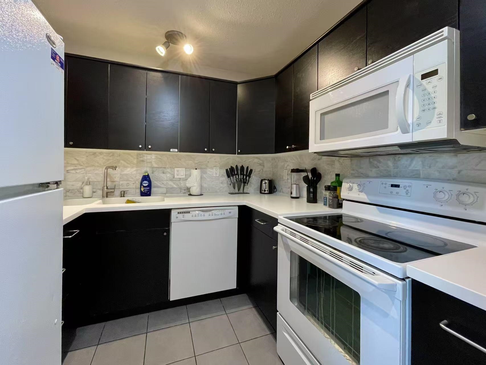 Additional image 4 of 302-1405 Haro Street , Vancouver, BC, V6G 1G2