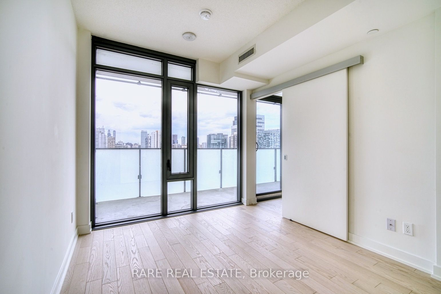 Additional image 4 of 2016-25 Richmond Street E, Toronto, ON, M5C 0A6