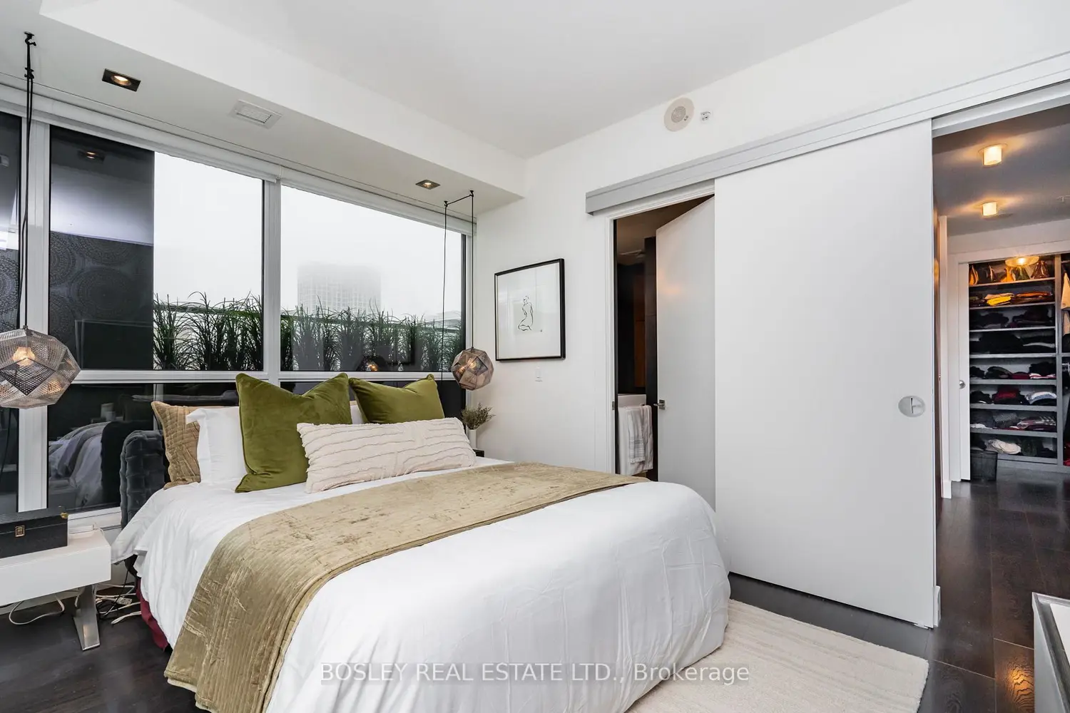 Additional image 10 of 39 Sherbourne Street 1606