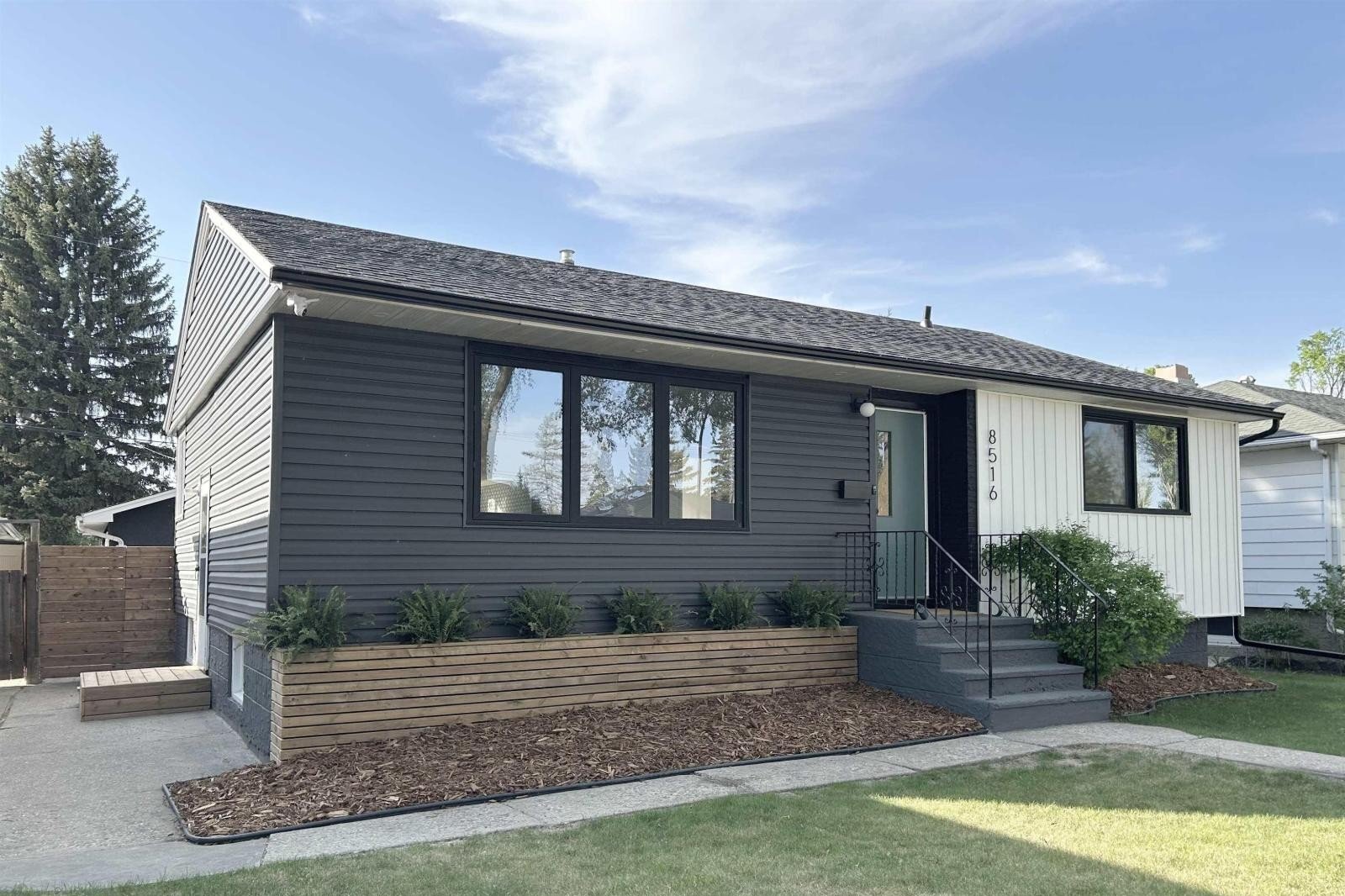 Additional image 8 of 8516 64 Avenue NW, Edmonton, AB, T6E0H3