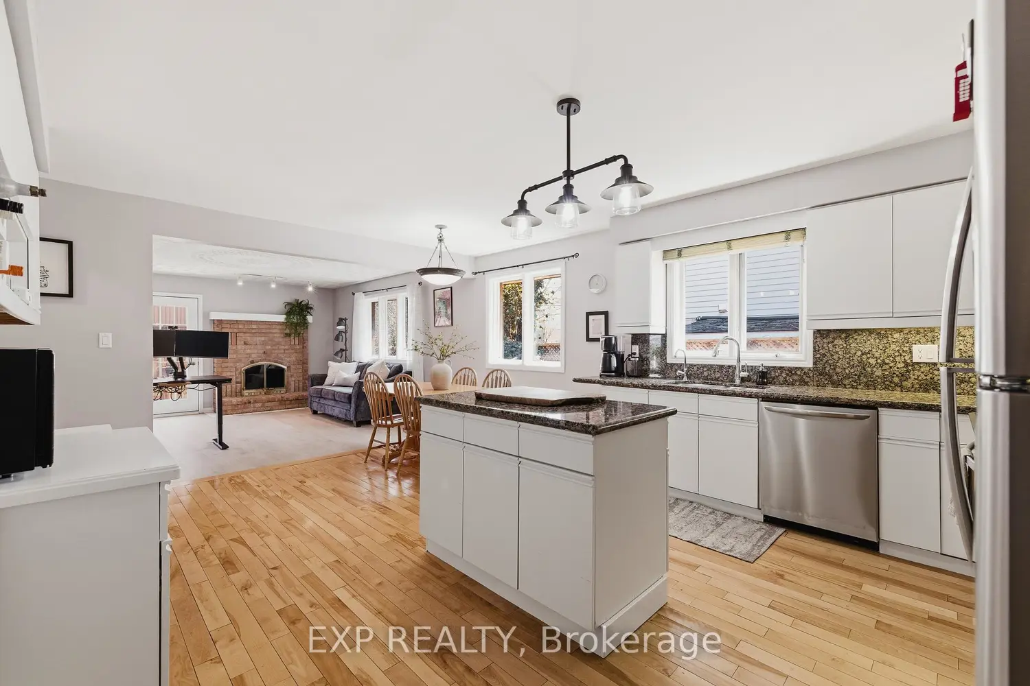 381 Timlock Place photo 5