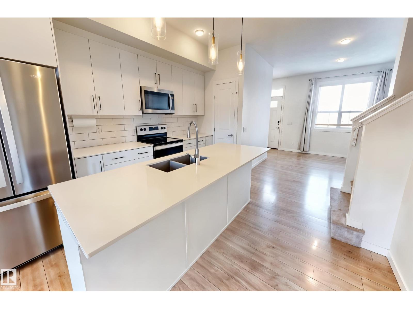 Additional image 5 of 2093 Maple Road NW, Edmonton, AB, T6T2S8