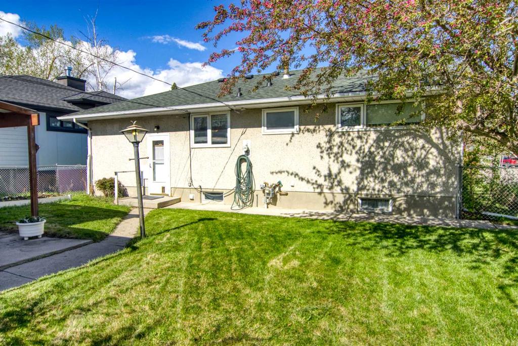 Additional image 4 of 3403 19 Street NW, Calgary, AB, T2L 2A9