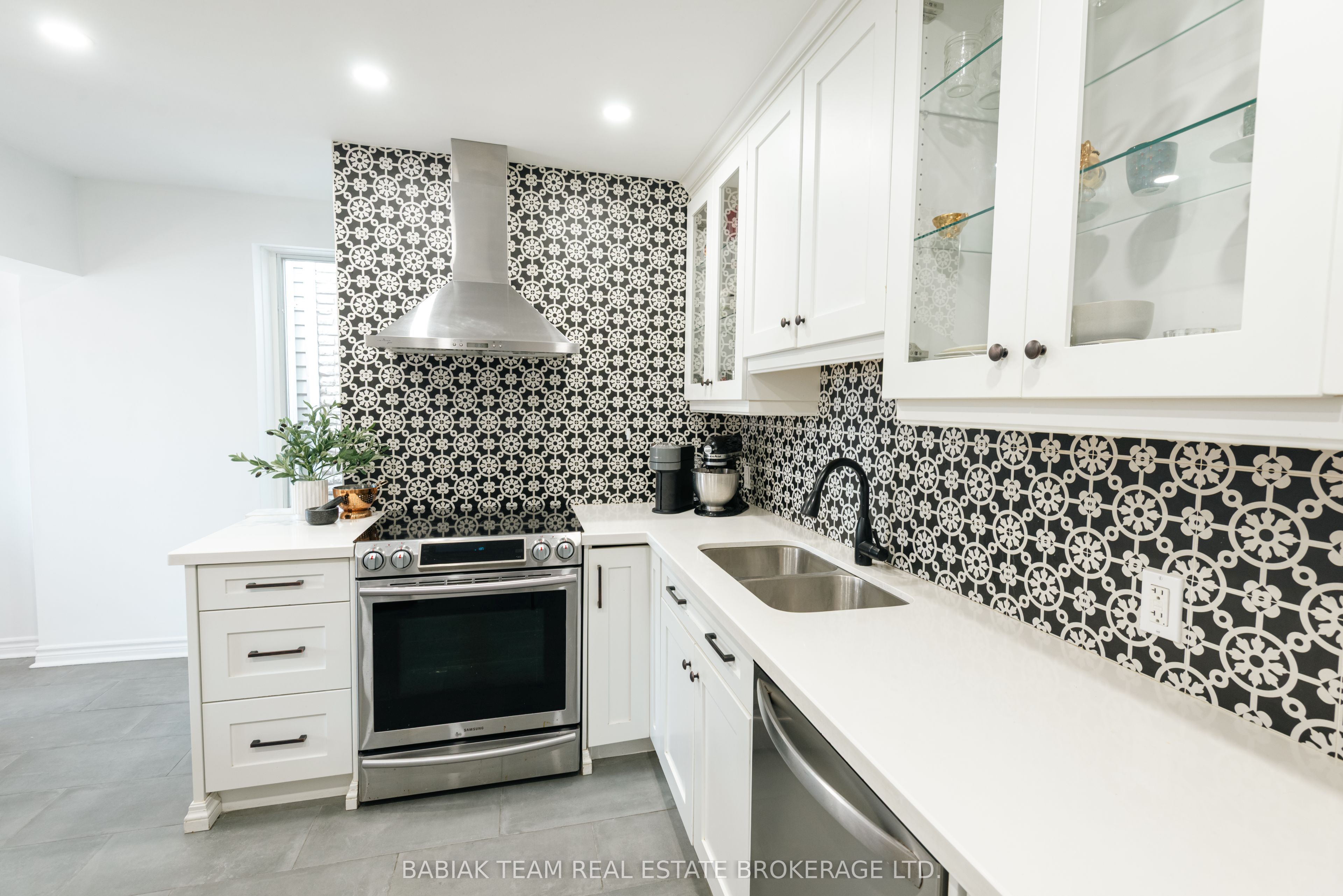 Additional image 6 of 23 Teignmouth Avenue, Toronto, ON, M6E 1S6