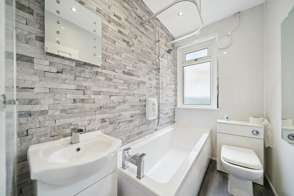 Additional image 11 of 2 bed flat to rentBardowie Steet, Glasgow, Glasgow G22