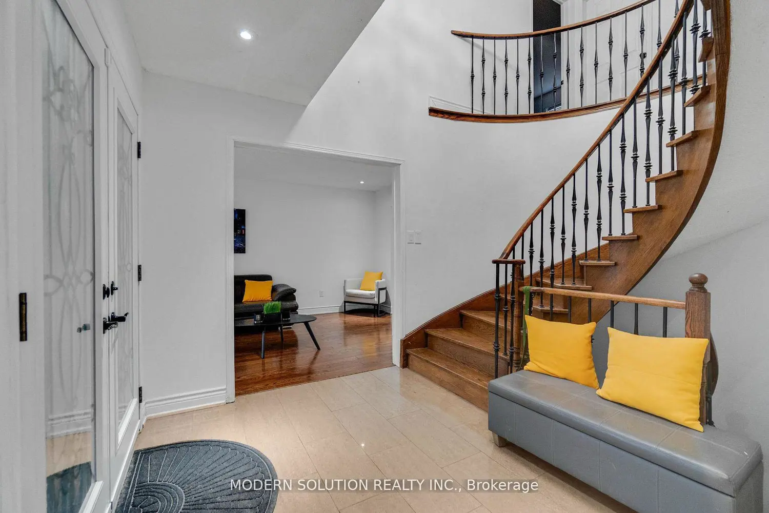 438 Ojibway Trail