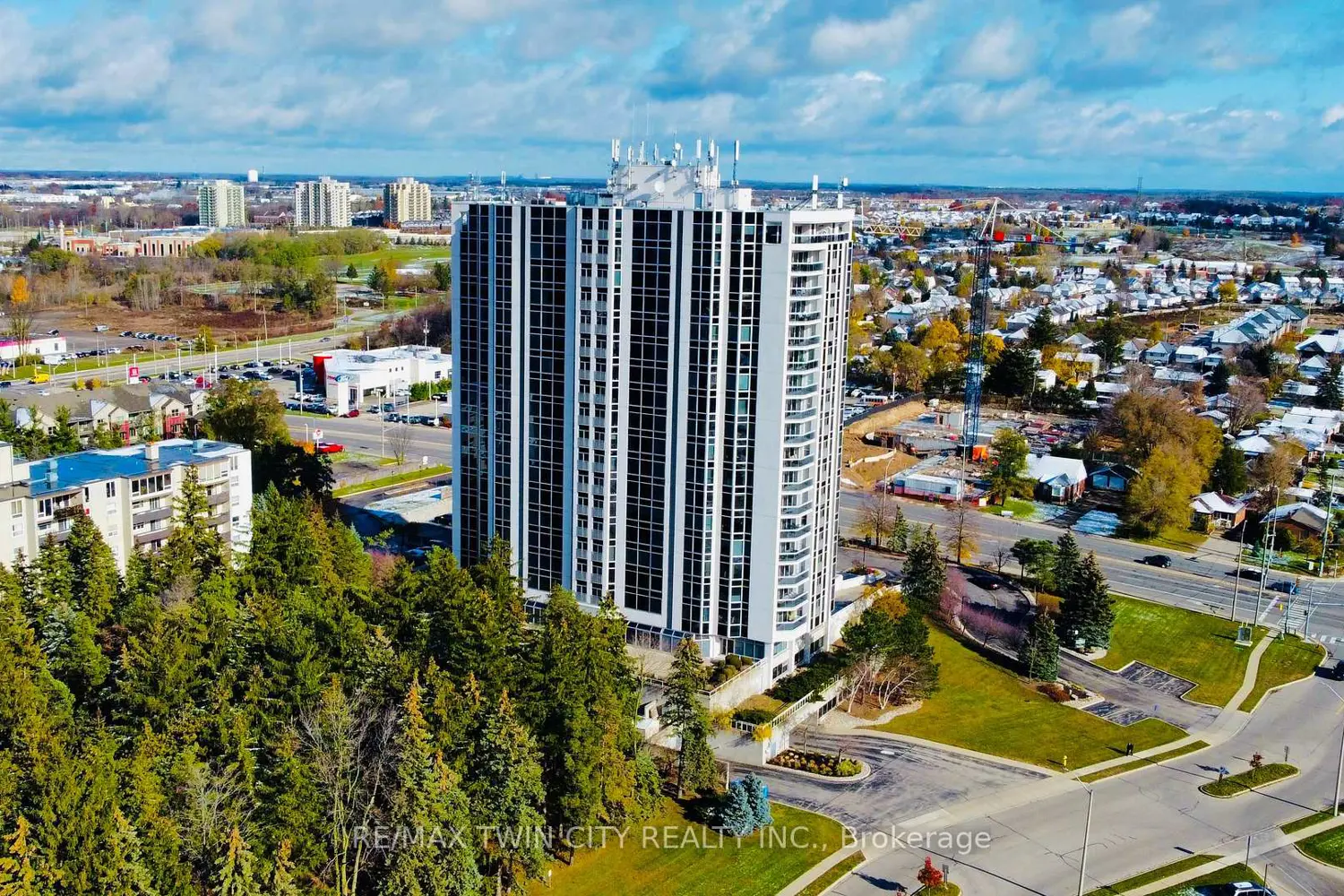 Additional image 2 of 190 Hespeler Road 905