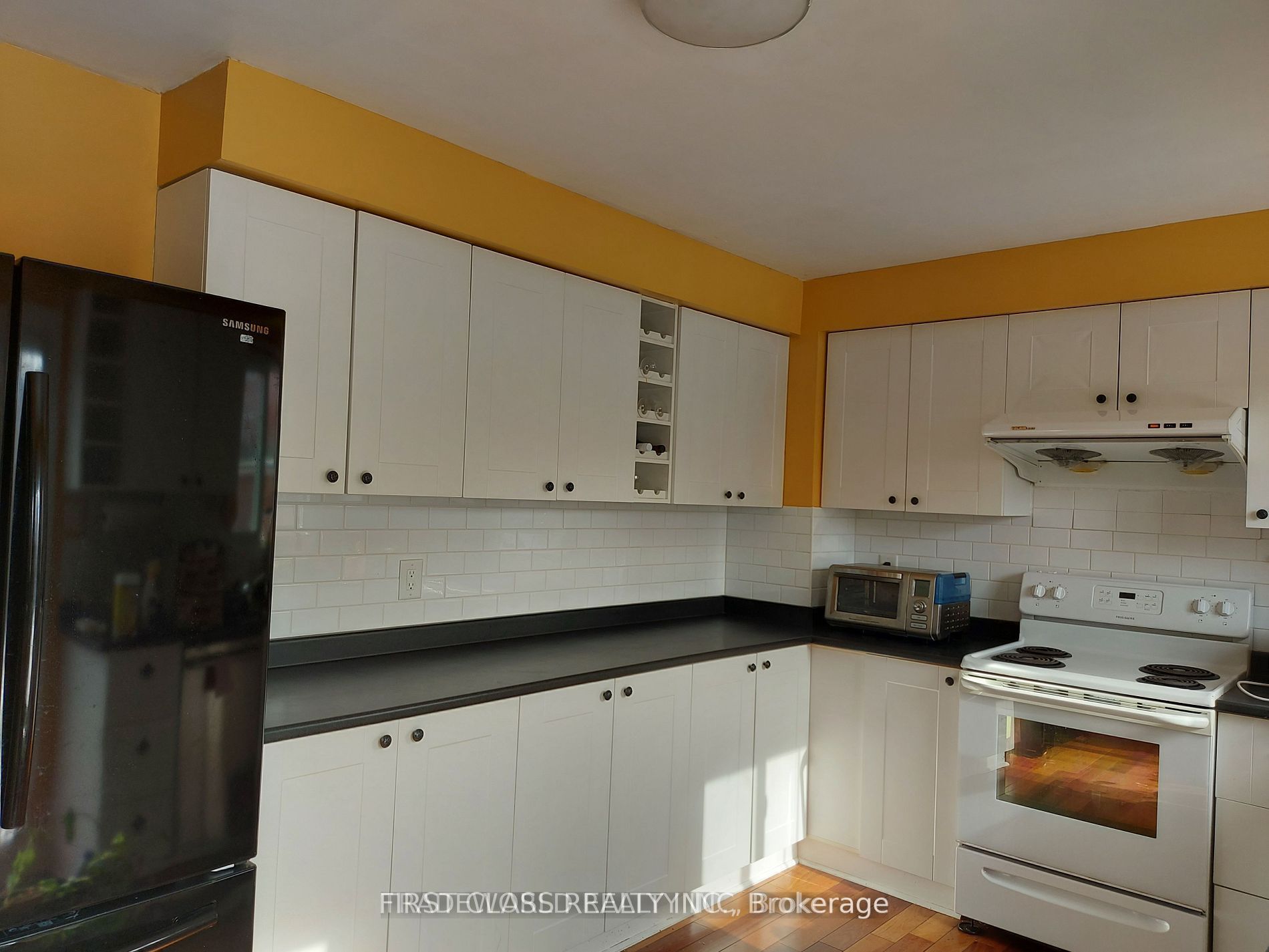 Additional image 5 of 880 Leslie Valley Drive, Newmarket, ON, L3Y 7G9