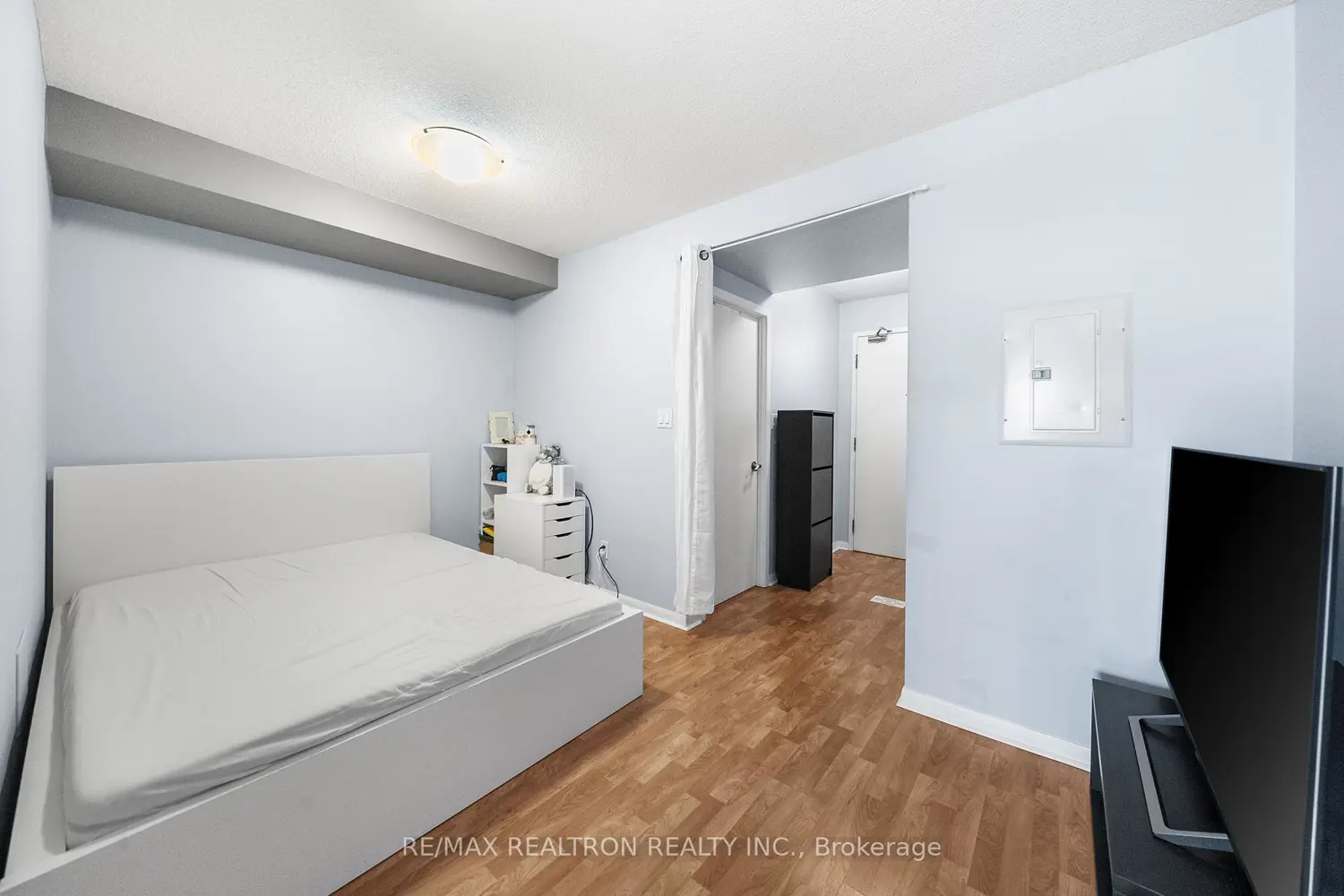 Additional image 6 of 2464 Weston Road 405