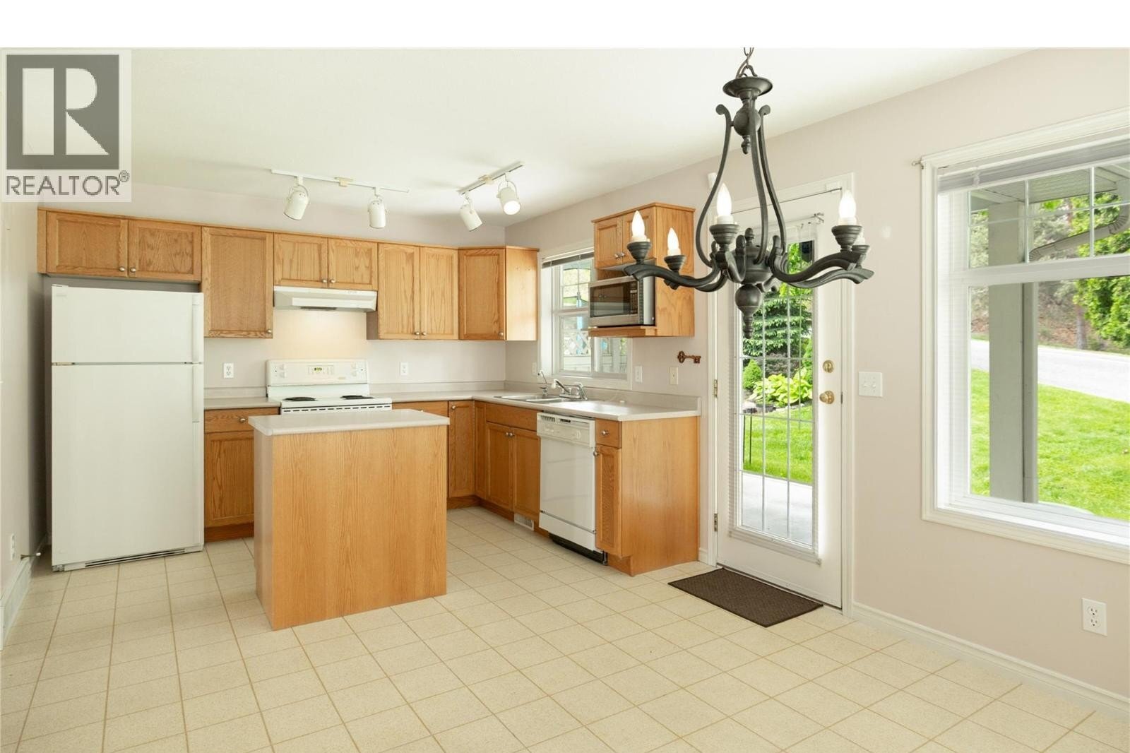 Additional image 8 of 101-3825 Glen Canyon Drive, West Kelowna, BC, V4T2T4