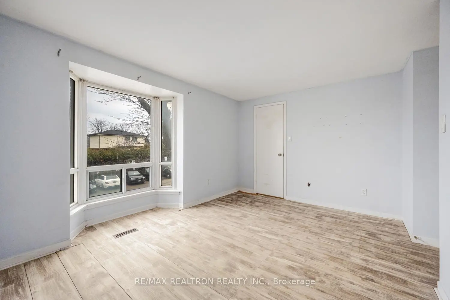 Additional image 10 of 250 John Garland Boulevard 106