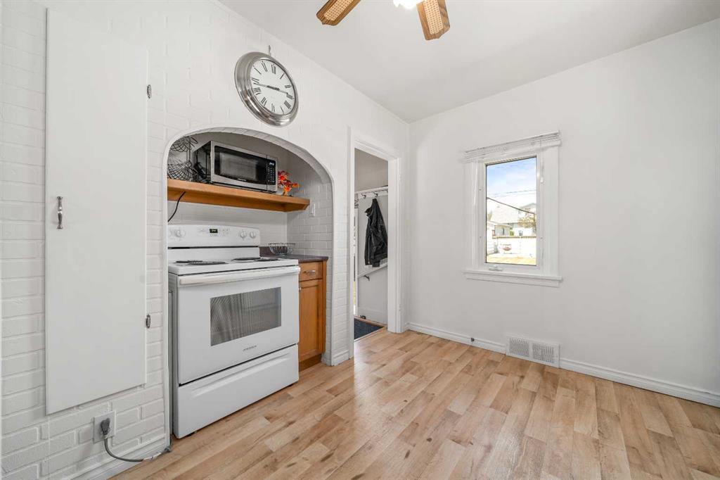 Additional image 6 of 350 4 Street SW, Medicine Hat, AB, T1A6M8