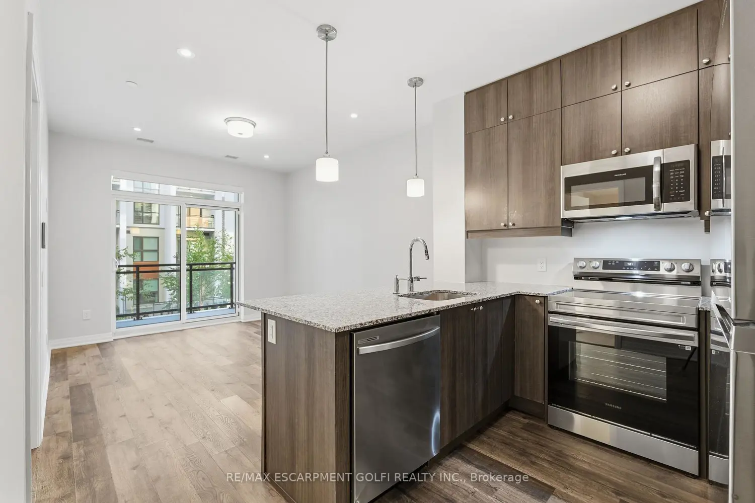 Additional image 8 of 470 Gordon Krantz Avenue 204