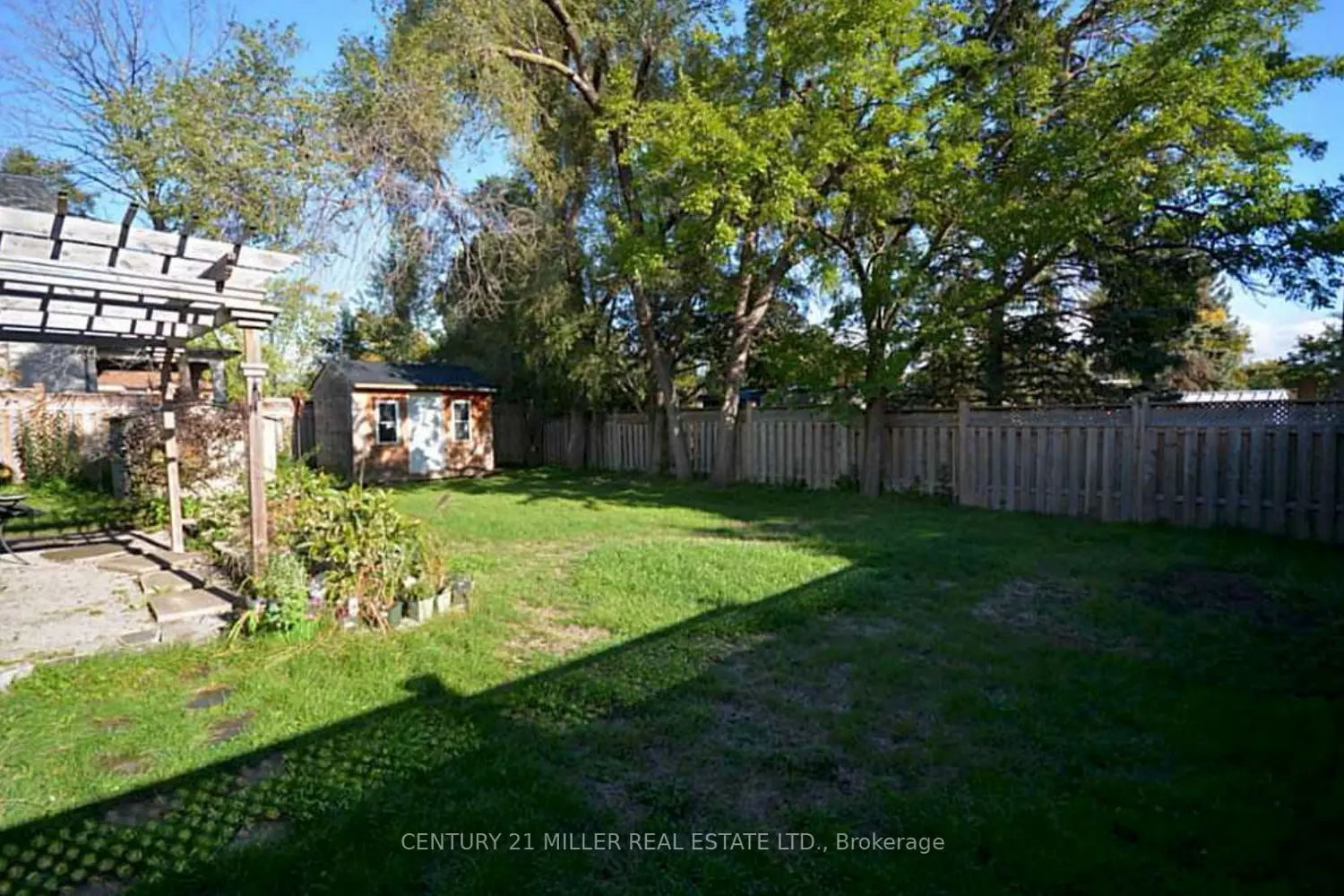 Additional image 12 of 469 Scarsdale Crescent