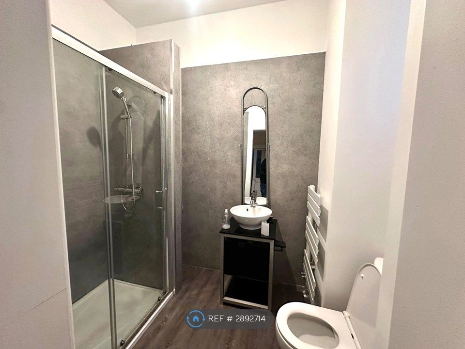 Additional image 4 of 4 bed flat to rentCecil Street, Glasgow G12