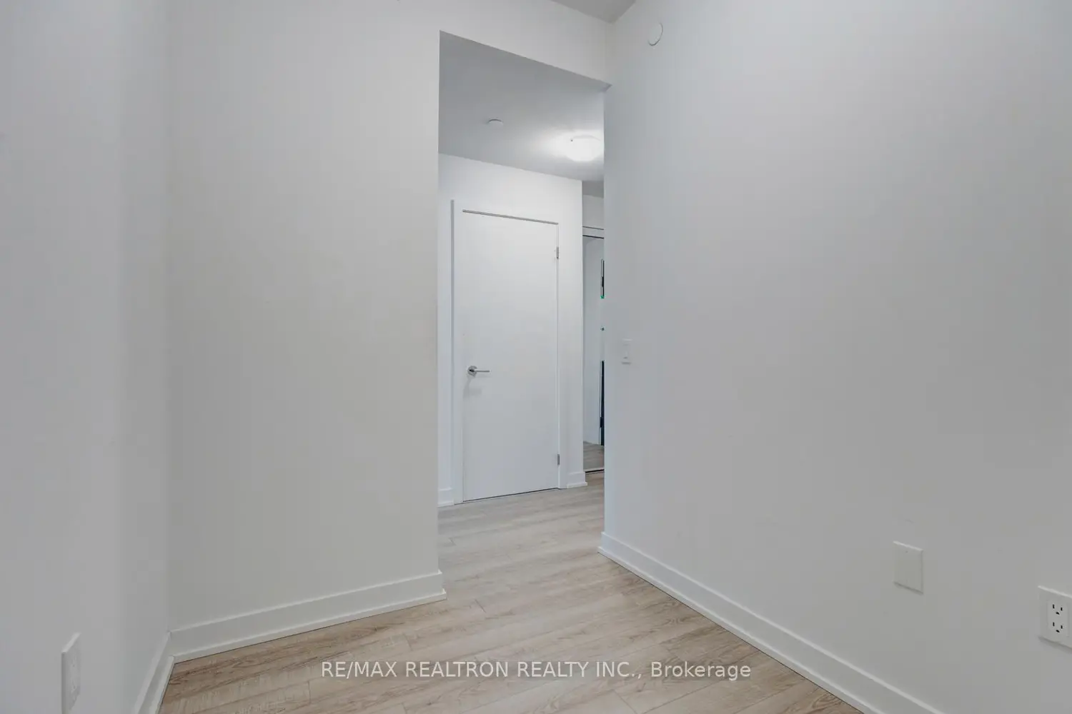 Additional image 9 of 250 Lawrence Avenue 416