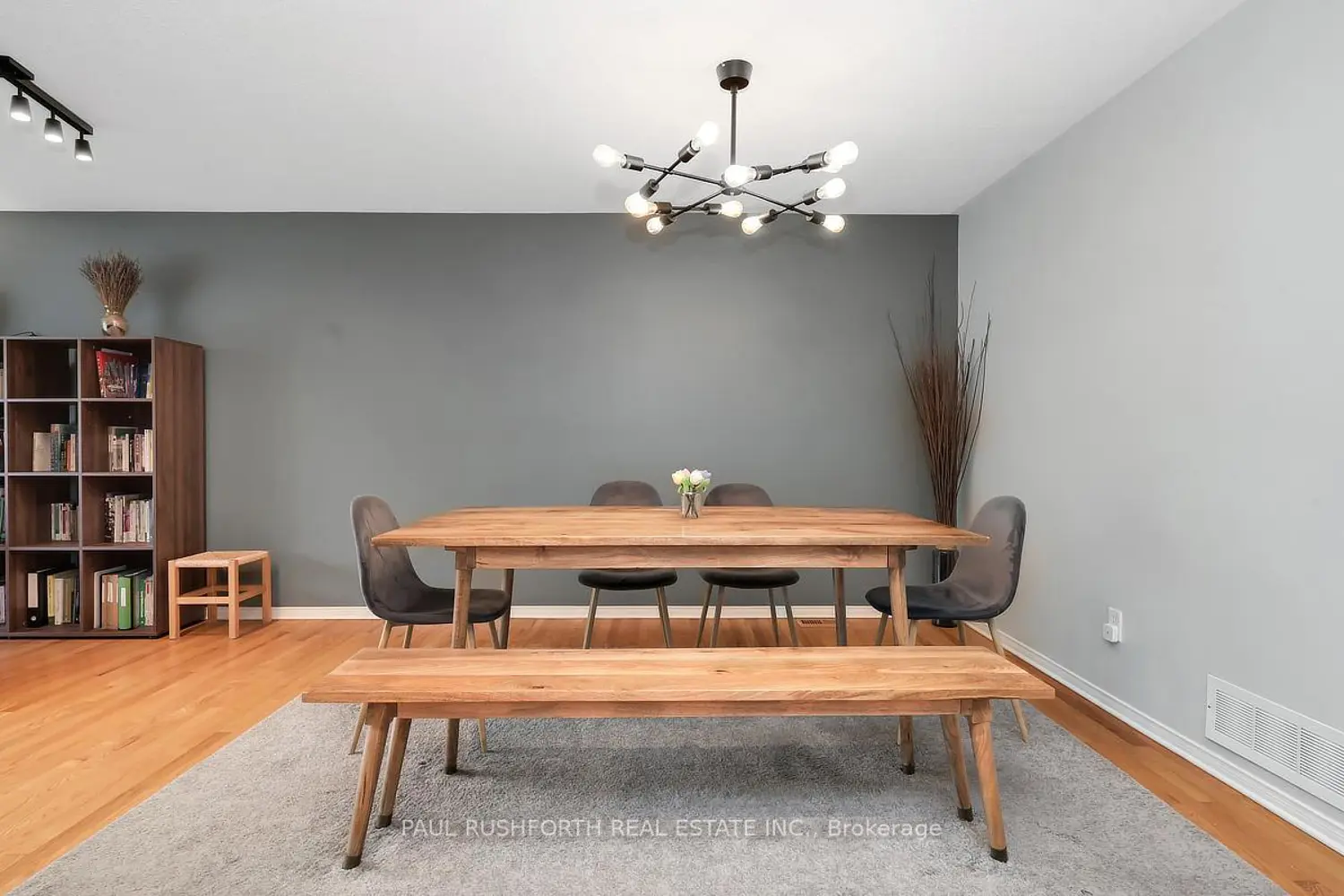 2123 Esprit Drive photo 4