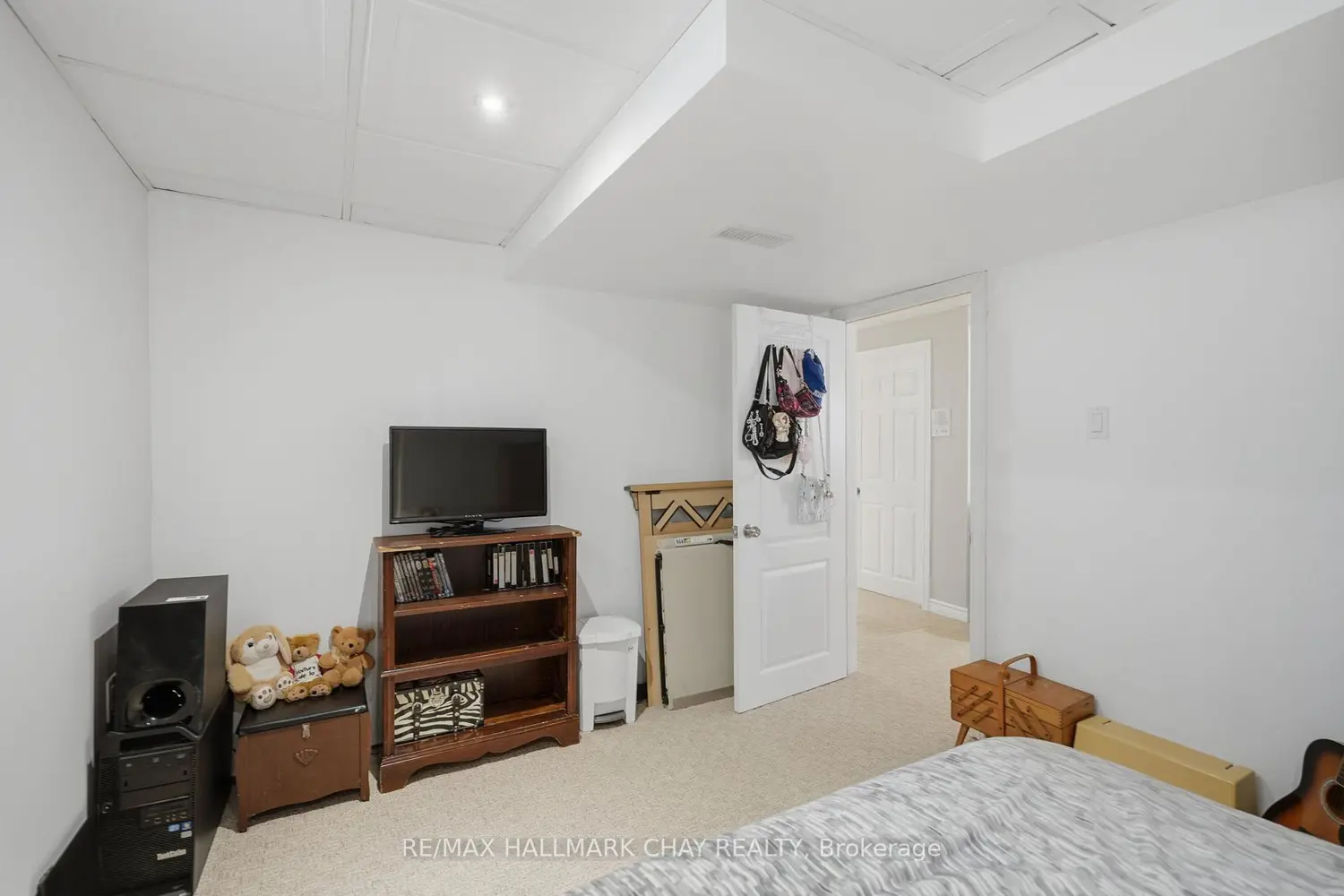 Additional image 14 of 17 Armeda Clow Crescent