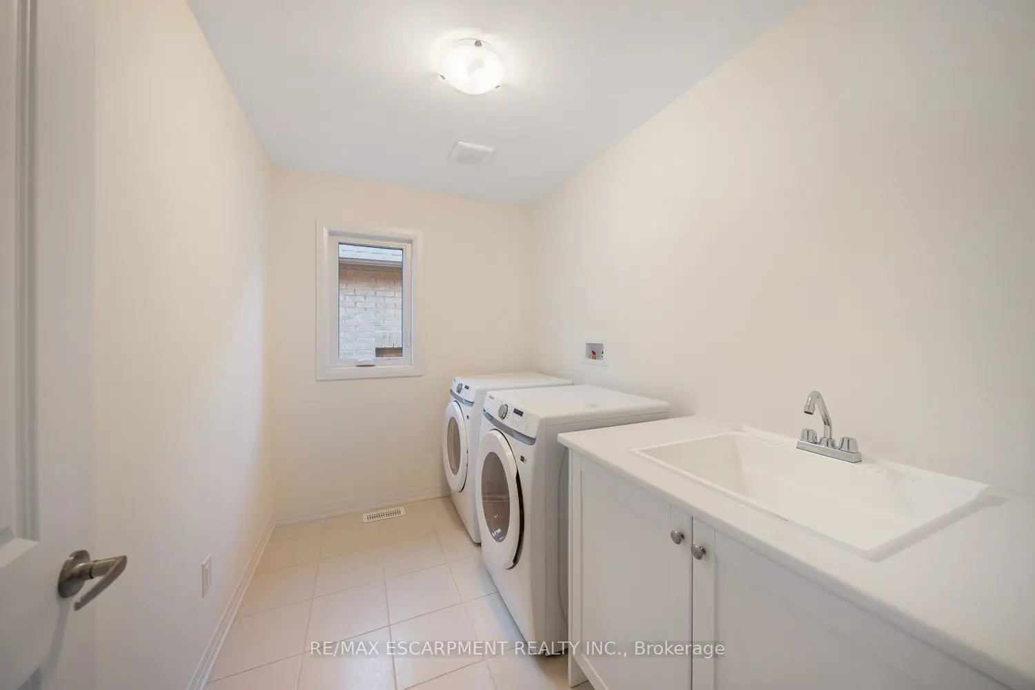 Additional image 16 of 461 Adelaide Street