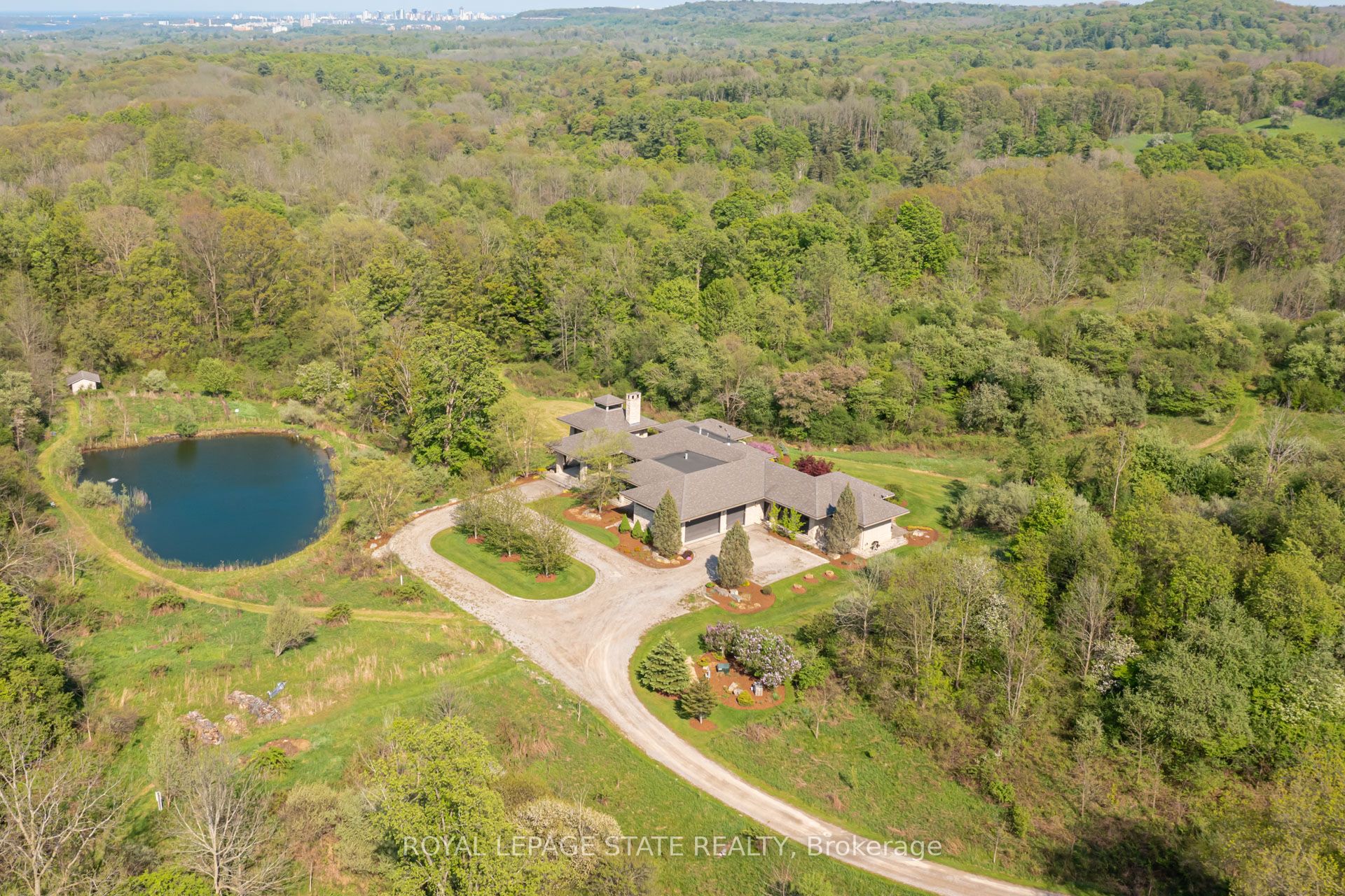 Additional image 3 of 1099 Mineral Springs Road, Hamilton, ON, L9H 5E3