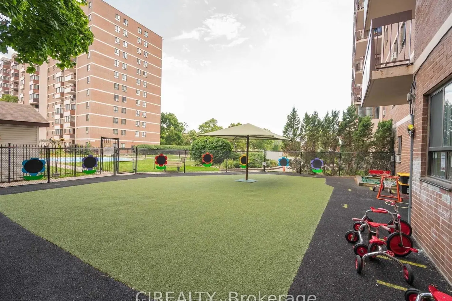 Additional image 18 of 1615 Bloor Street 411