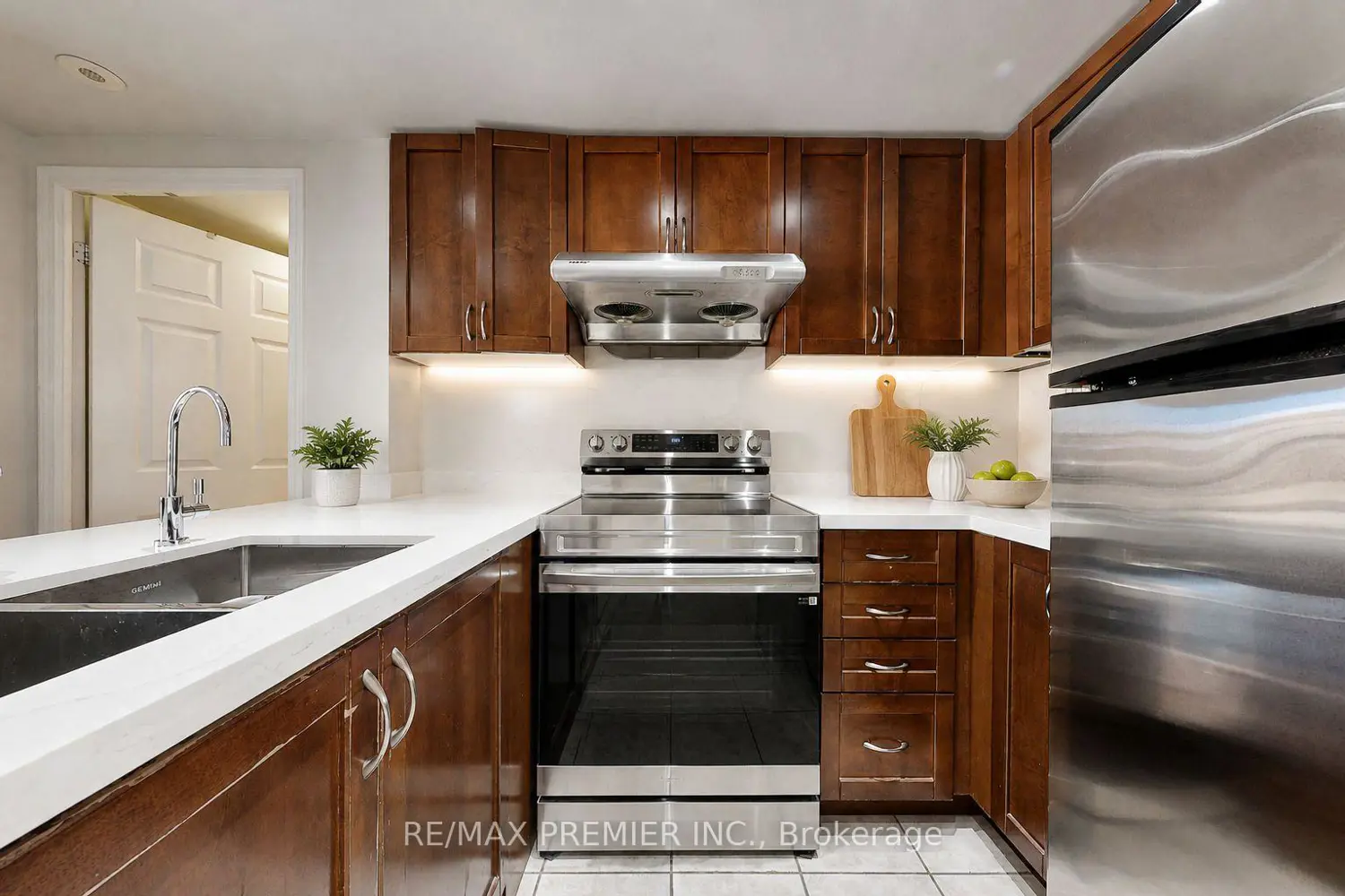 Additional image 2 of 3033 Finch Avenue 2046