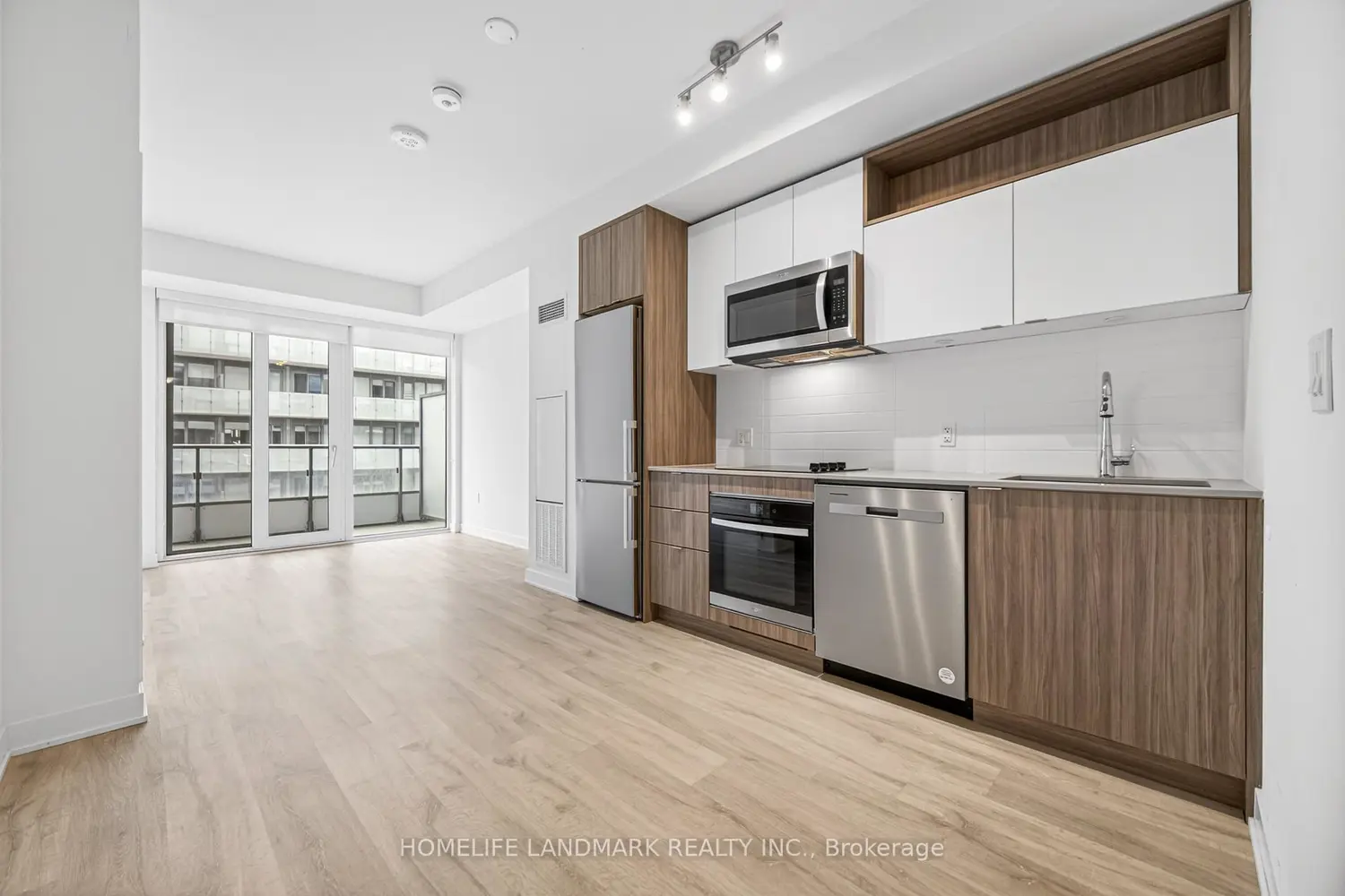 Additional image 7 of 70 Princess Street 2811