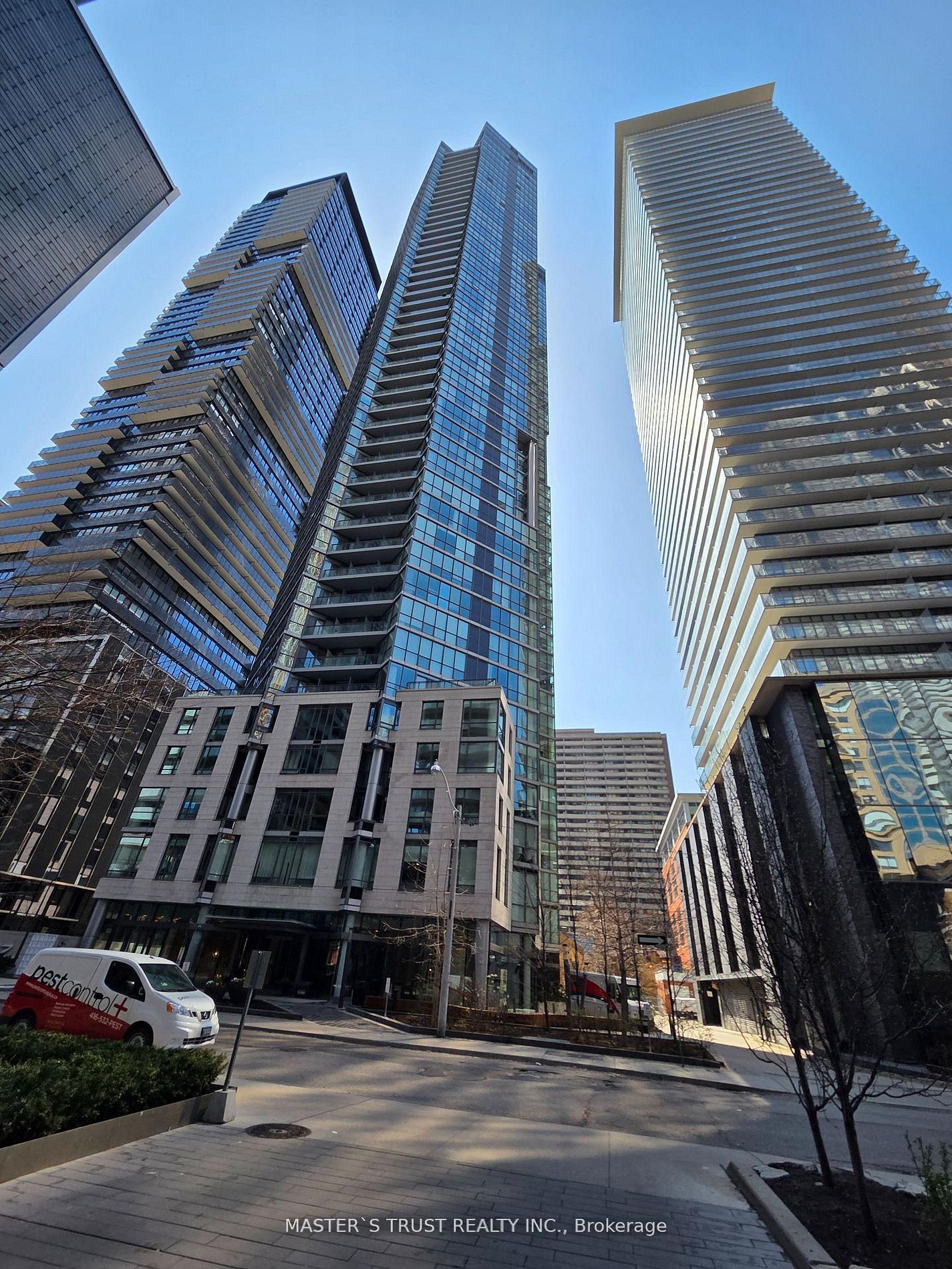 310-45 Charles Street S, Toronto, ON, M4Y 0B8