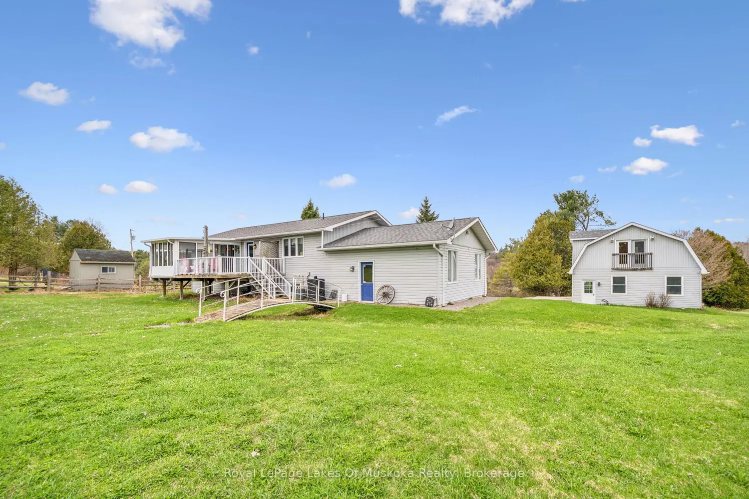 1089 Rosseau Lake 1 Road
